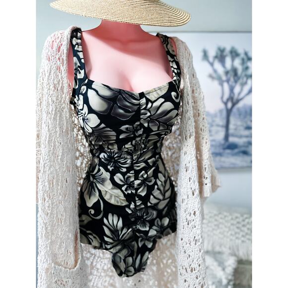 Island Goddess Vintage Siren retro hibiscus floral curve hugging pin-up swimsuit - Picture 1 of 7